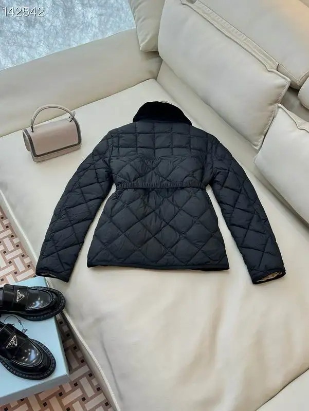Moncler sz1-3 26yr149 (2)